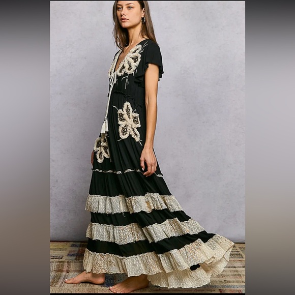 Ruffle Trim V-Neck Embroidery Sequins
Tassel Long Dress - Picture 3 of 6